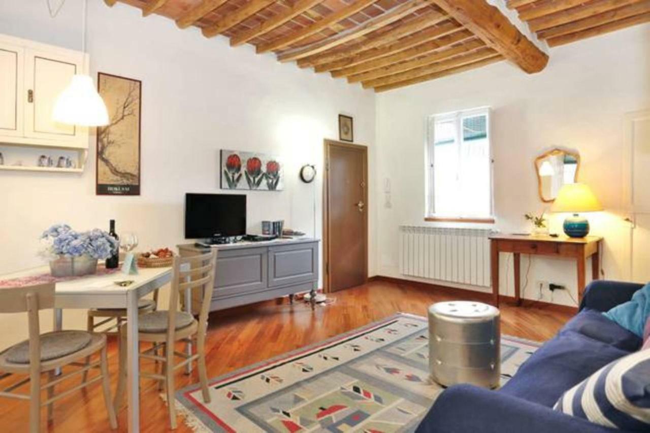 Casa Jole Apartment ลุคคา ภายนอก รูปภาพ